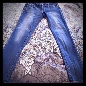 Super cute Shyanne "Shy" jeans